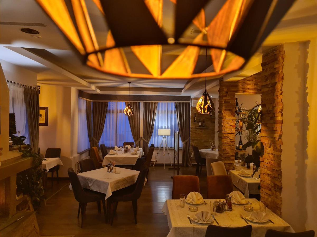 Garni Hotel Vir Врнячка-Баня Екстер'єр фото